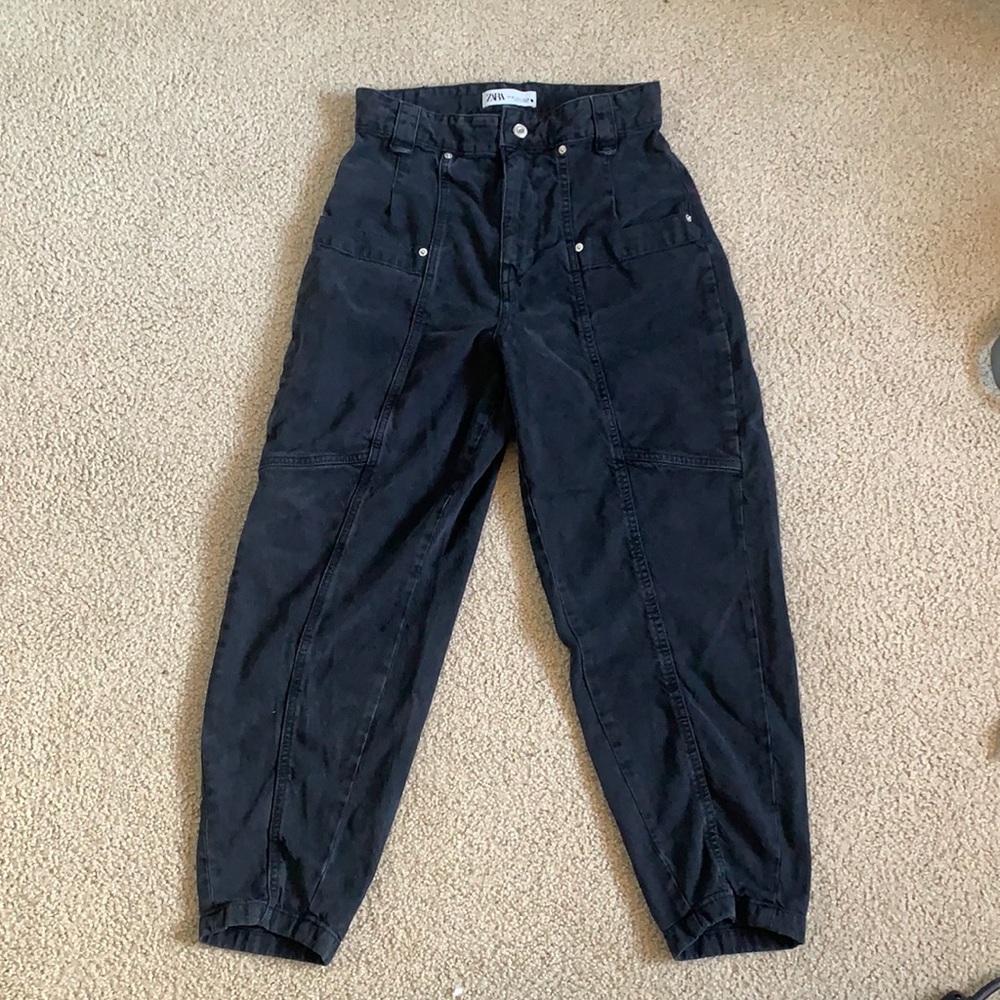 ZARA BAGGY JEANS. Size 6
